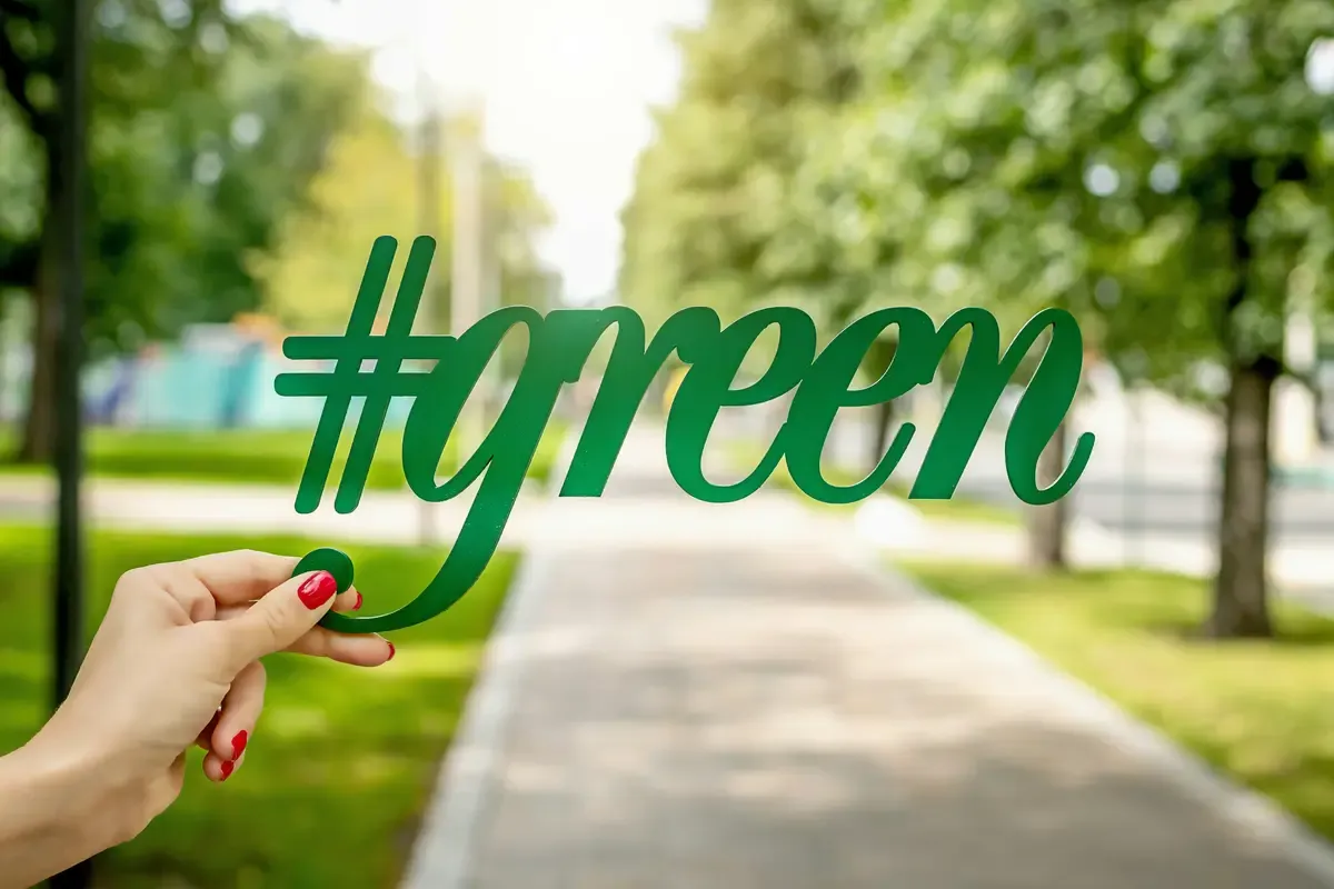 Image for blog titled  Trending News or Evergreen Guides: Maximize Your Google Ads